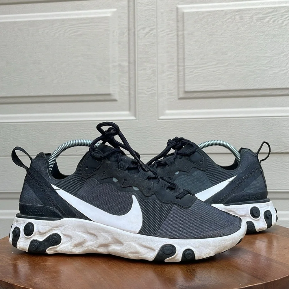 Nike Black & White Athletic Shoes - Picture 4 of 15